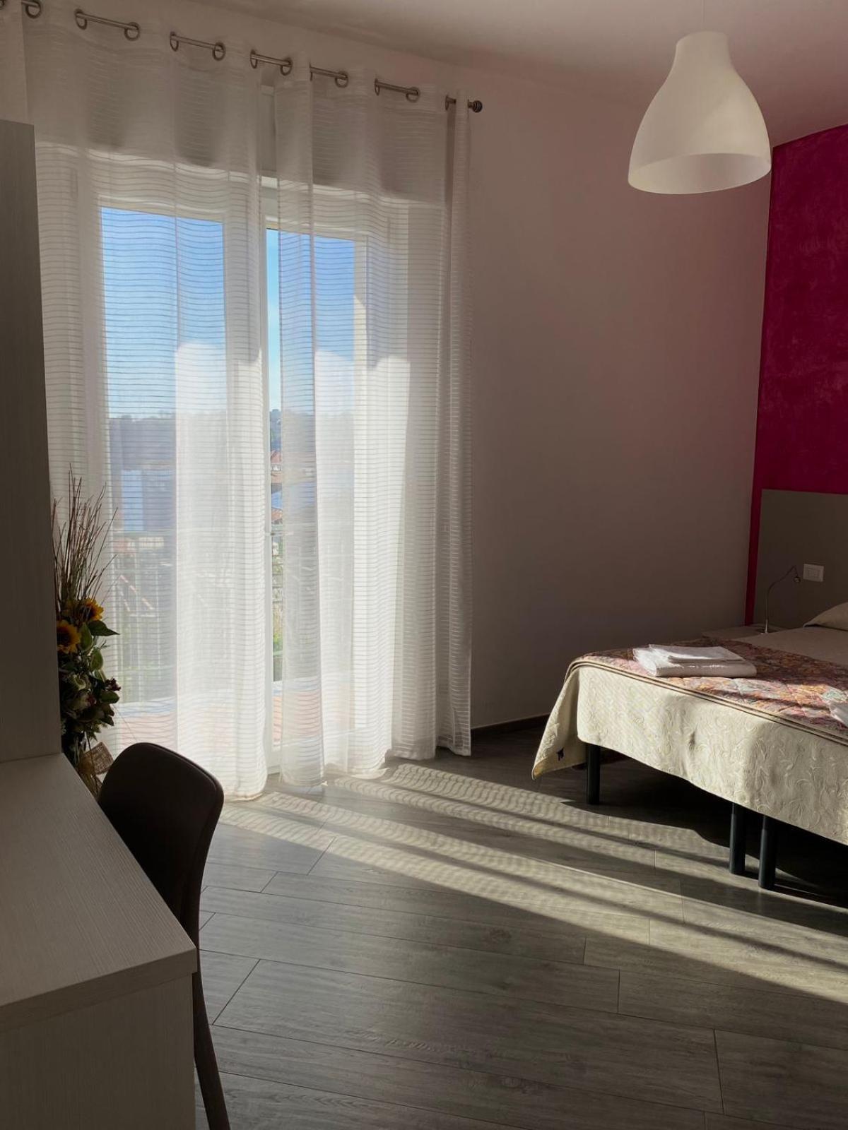 אג'רולה Hotel Risorgimento מראה חיצוני תמונה
