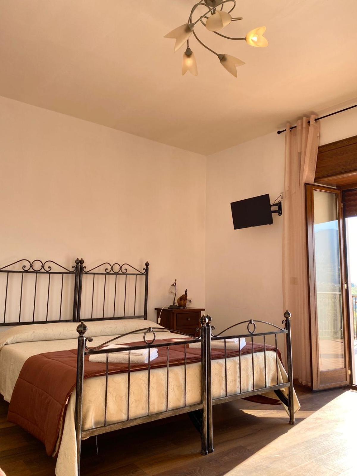 אג'רולה Hotel Risorgimento מראה חיצוני תמונה