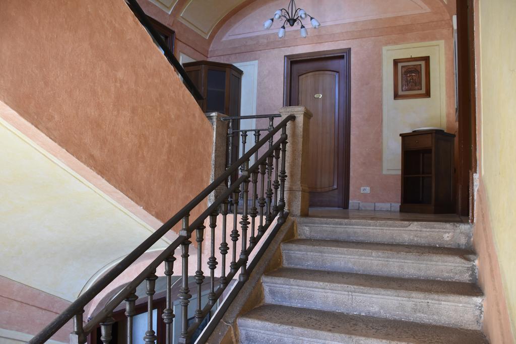 אג'רולה Hotel Risorgimento מראה חיצוני תמונה