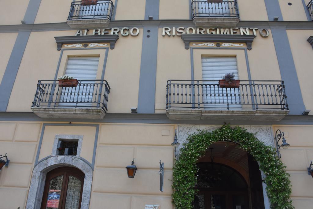 אג'רולה Hotel Risorgimento מראה חיצוני תמונה