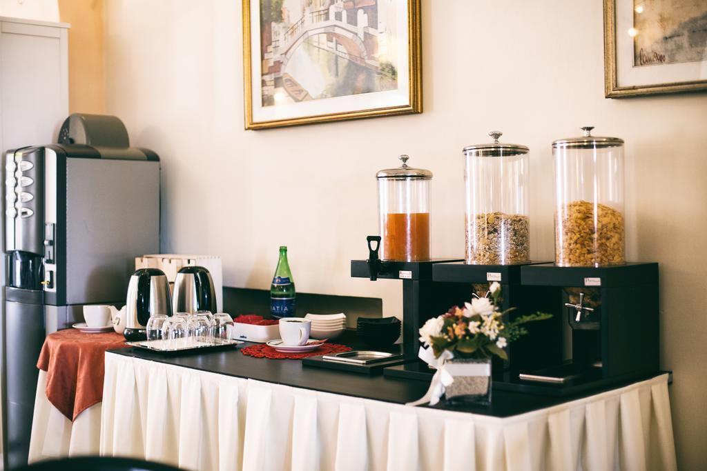 אג'רולה Hotel Risorgimento מראה חיצוני תמונה